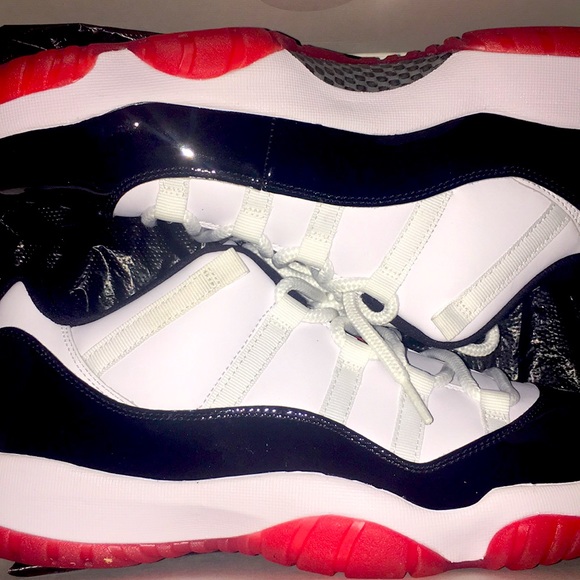 Jordan 11 retro low